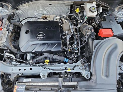 Used 2024 Buick Encore GX Sport Touring FWD image 22