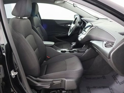 Used 2024 Chevrolet Malibu LT image 19