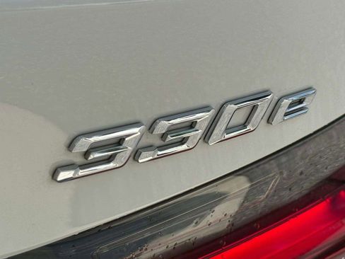 Used 2023 BMW 330e w/ Driving Assistance Package image 47