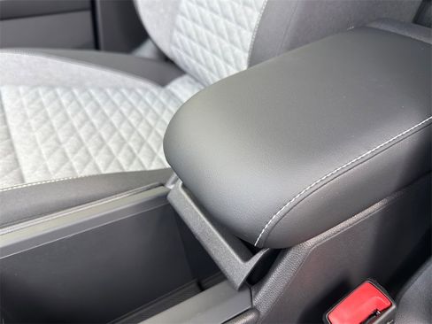 New 2026 Volkswagen Tiguan S image 16