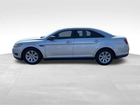 Used 2011 Ford Taurus SE image 4