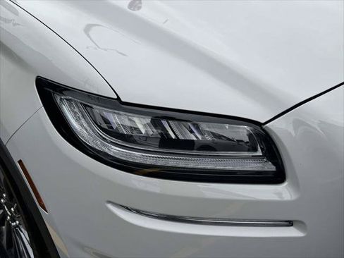 Used 2023 Lincoln Nautilus Reserve AWD/4WD image 10