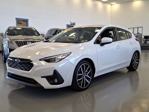 Used 2024 Subaru Impreza 2.0i Sport image 3