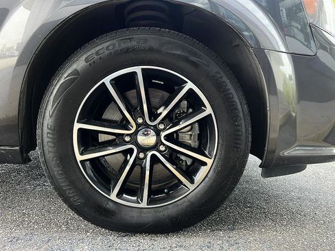 Used 2017 Dodge Grand Caravan GT image 24