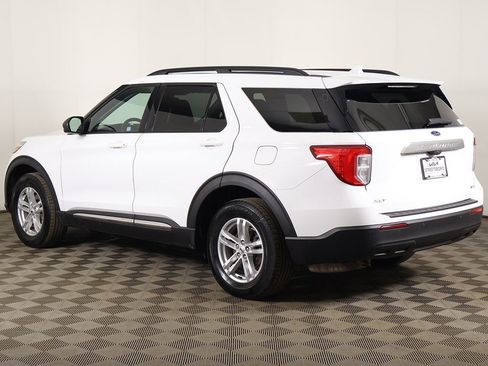 Used 2020 Ford Explorer XLT w/ Comfort Package image 9