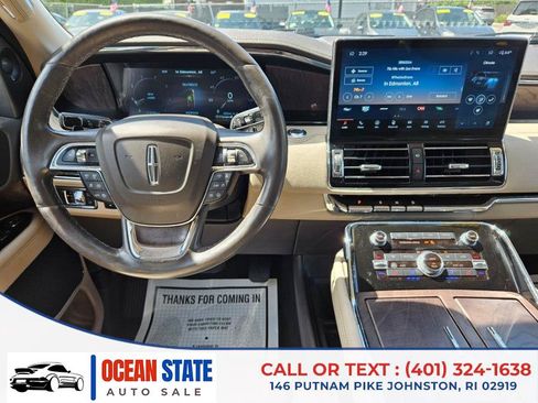 Used 2022 Lincoln Navigator 4WD image 19