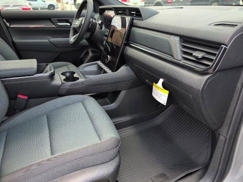 New 2026 GMC Terrain AT4 w/ Convenience Package III image 12