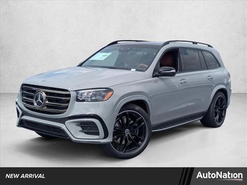 New 2026 Mercedes-Benz GLS 580 4MATIC image 1