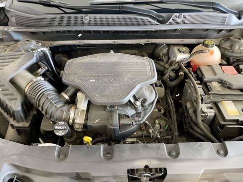 Used 2021 Chevrolet Blazer LT FWD image 19