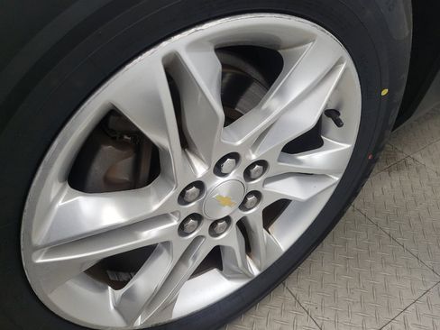 Used 2019 Chevrolet Blazer LT image 31