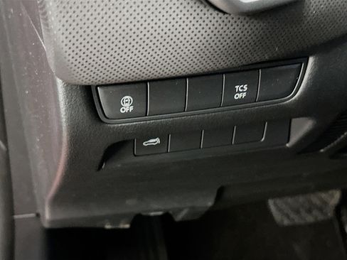 Used 2025 MAZDA CX-50 AWD 2.5 S w/ Premium Package image 17