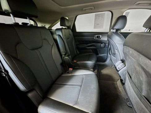 Certified 2023 Kia Sorento SX AWD/4WD image 29