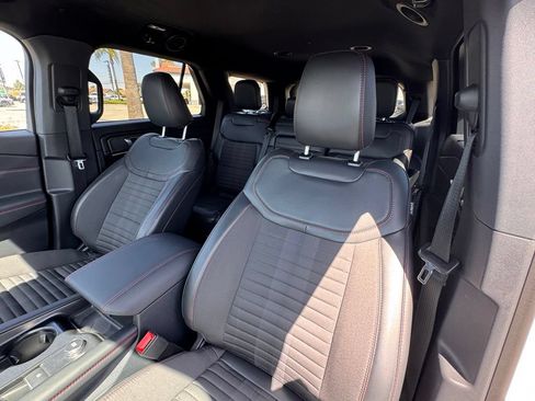Used 2026 Ford Explorer ST-Line RWD image 19