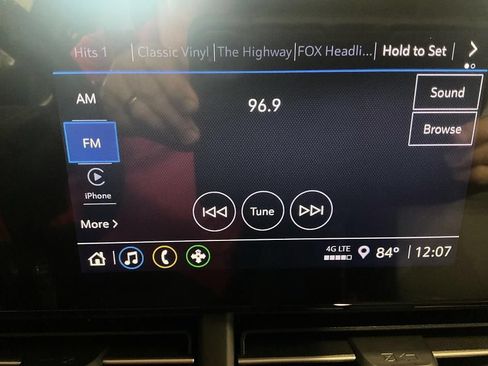 Used 2026 Chevrolet Trax RS FWD image 19