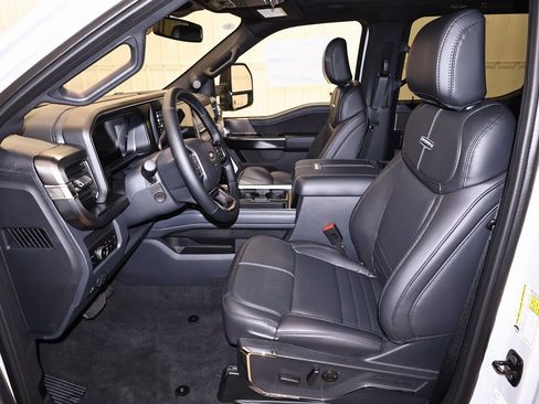 New 2026 Ford F450 Platinum w/ FX4 Off-Road Package image 11