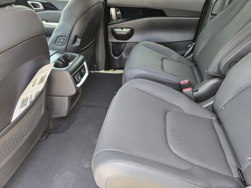 New 2026 Kia Carnival SX Prestige FWD image 20