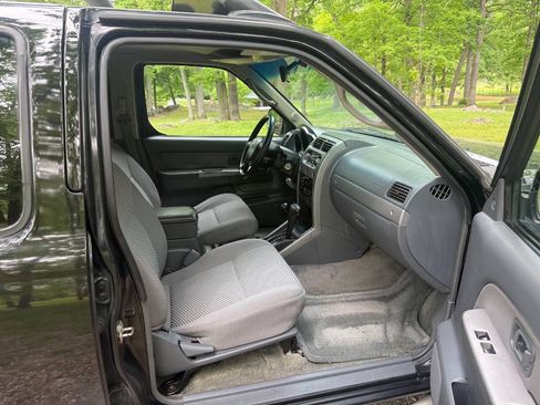 Used 2002 Nissan Frontier SE AWD/4WD image 77