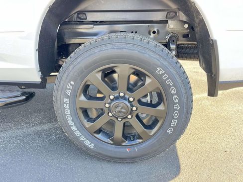 New 2026 RAM 2500 Laramie AWD/4WD image 10