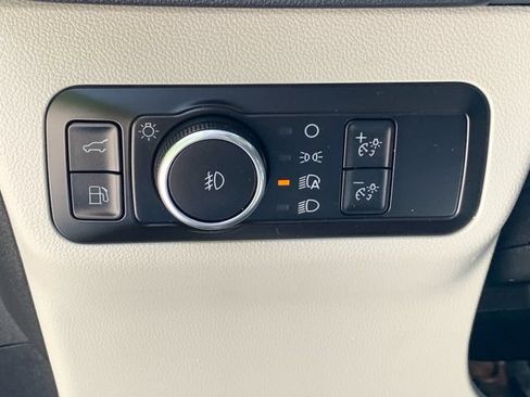 Used 2023 Ford Escape Platinum AWD/4WD image 28