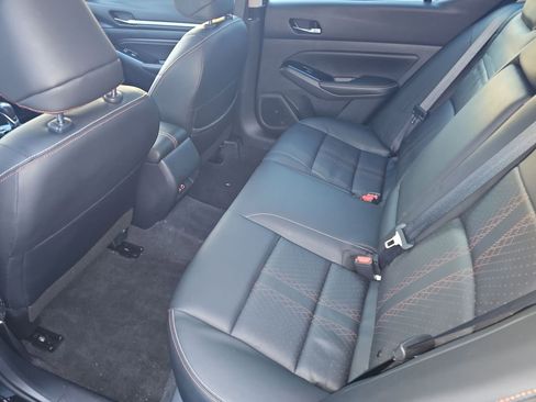 Used 2023 Nissan Altima 2.5 SR w/ SR Premium Package image 27