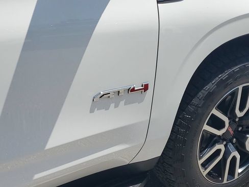 Certified 2022 GMC Yukon XL AT4 AWD/4WD image 8