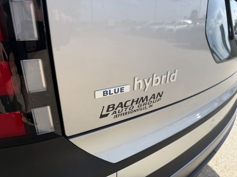 New 2026 Hyundai Palisade FWD Hybrid image 9