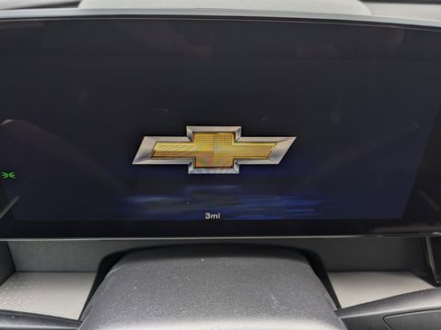 New 2026 Chevrolet Traverse LT w/ LPO, Floor Liner Package image 2