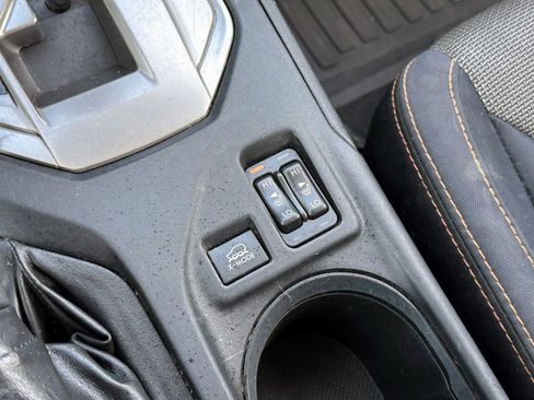 Used 2018 Subaru Crosstrek 2.0i Premium w/ Eyesight System image 25