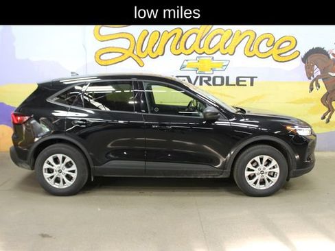 Used 2025 Ford Escape Active AWD/4WD image 1