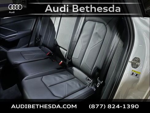 Certified 2025 Audi Q3 2.0T Premium w/ Convenience Package image 27