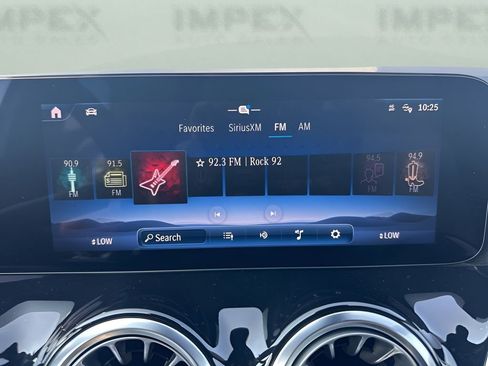 Used 2025 Mercedes-Benz GLA 250 image 19