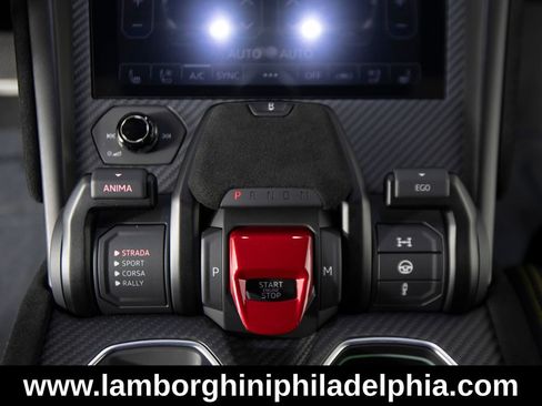 Used 2024 Lamborghini Urus Performante AWD/4WD image 21