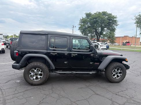 Used 2022 Jeep Wrangler Unlimited Rubicon w/ Cold Weather Group AWD/4WD image 5