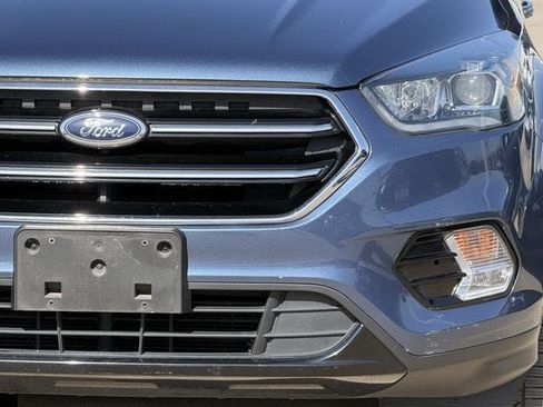 Used 2018 Ford Escape SE w/ SE Sport Appearance Package AWD/4WD image 9