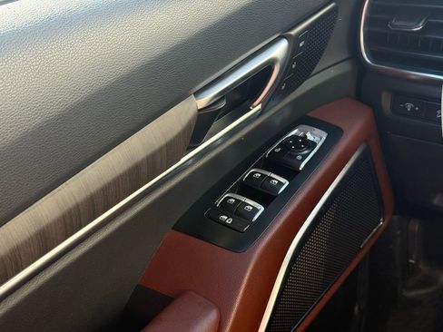 Used 2023 Kia Telluride SX AWD/4WD image 7