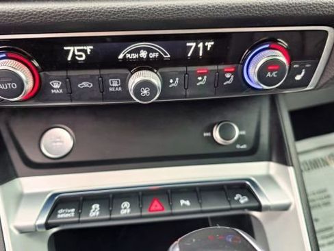 Used 2020 Audi Q3 2.0T Premium w/ Convenience Package image 15