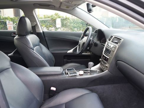 Used 2008 Lexus IS 350 image 20