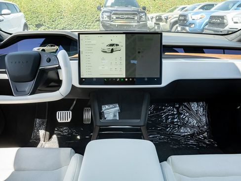 Used 2022 Tesla Model S AWD/4WD image 16