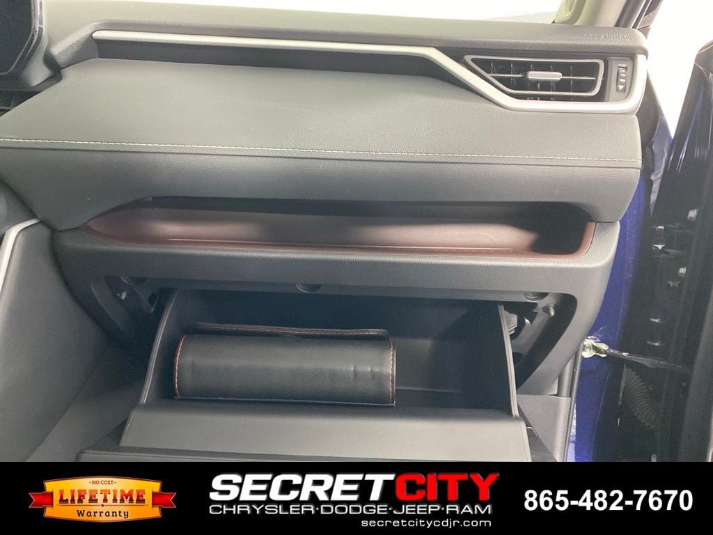Used 2025 Toyota RAV4 Limited w/ Weather Package AWD/4WD image 30