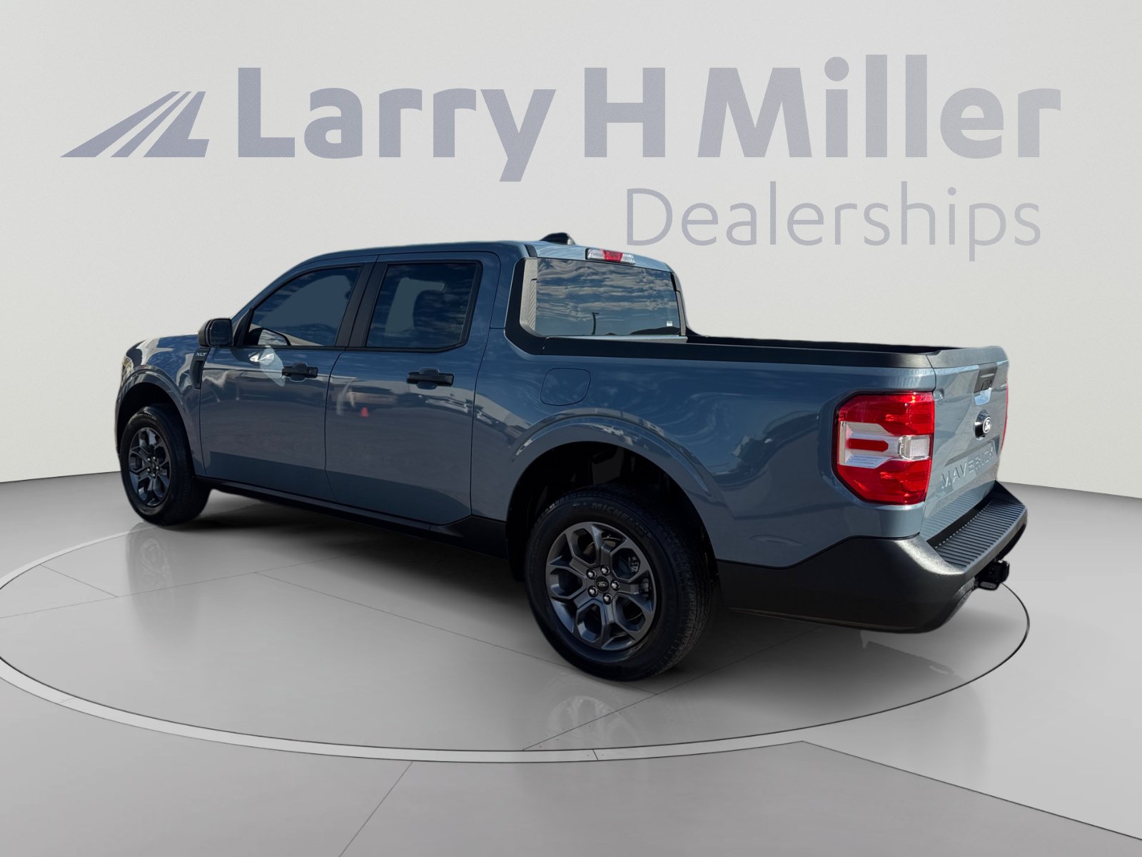 Used 2026 Ford Maverick XLT AWD/4WD image 3