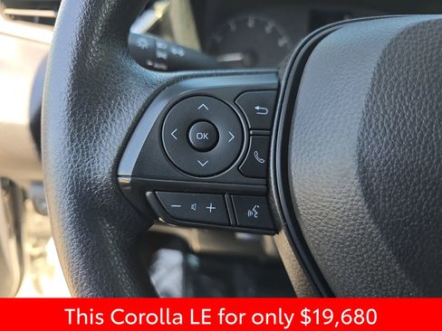 Used 2024 Toyota Corolla LE FWD image 22