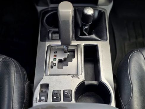 Used 2012 Toyota 4Runner SR5 w/ Premium Pkg AWD/4WD image 24
