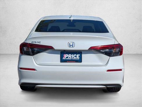 Used 2024 Honda Civic EX image 6