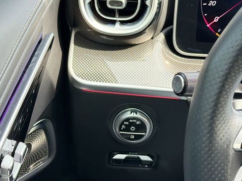 Used 2024 Mercedes-Benz CLE 450 4MATIC Cabriolet image 31