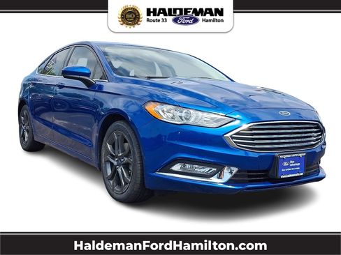 Used 2018 Ford Fusion SE w/ Equipment Group 201A FWD image 1