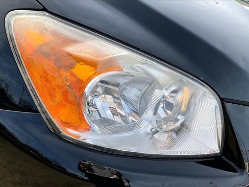 Used 2011 Toyota RAV4 4WD V6 w/ 3rd Row image 26