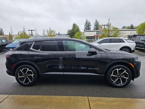 New 2026 Chevrolet Equinox EV LT FWD image 6