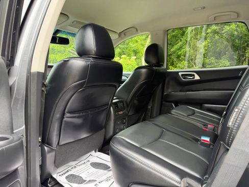 Used 2020 Nissan Pathfinder SL AWD/4WD image 22