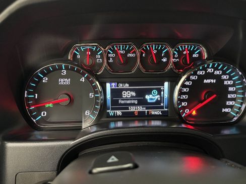 Used 2018 Chevrolet Silverado 1500 LT w/ All Star Edition AWD/4WD image 17