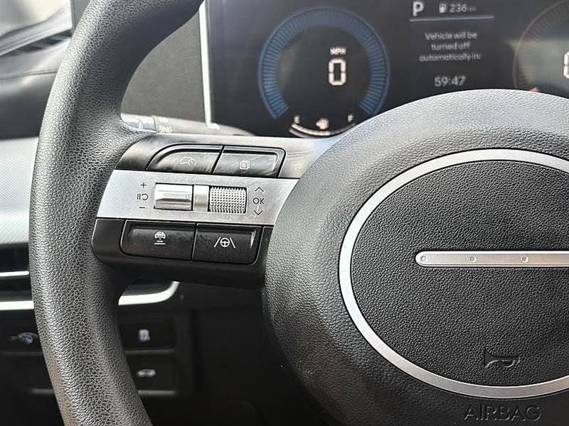Used 2025 Hyundai Sonata SE FWD image 18
